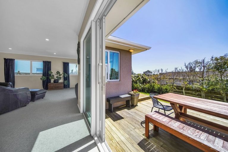 Photo of property in 77 Clemow Road, Fitzroy, New Plymouth, 4312