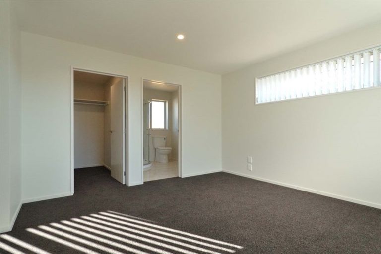 Photo of property in 3 Keeper Close, Woodend, 7610