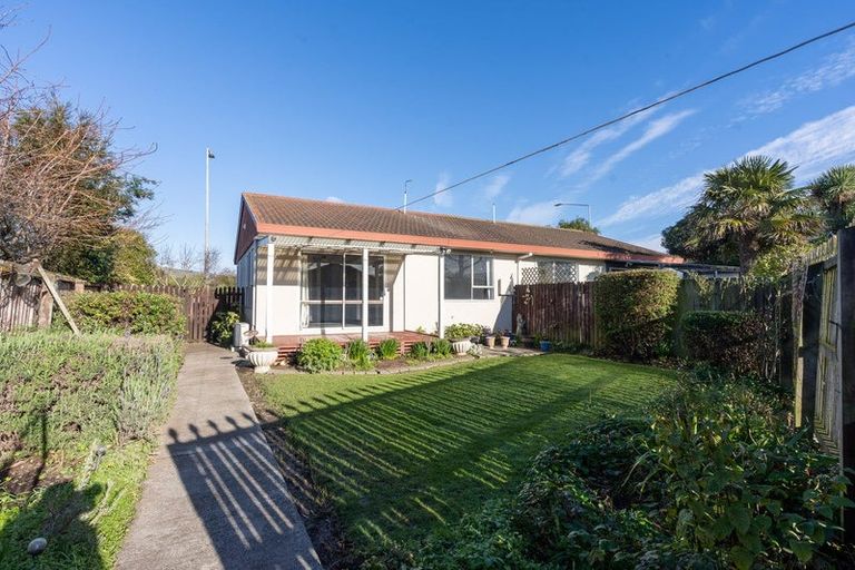 Photo of property in 1/89 Bayswater Crescent, Bromley, Christchurch, 8062