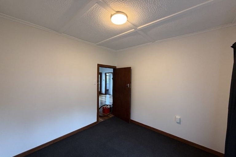 Photo of property in 113 Mangorei Road, Merrilands, New Plymouth, 4312