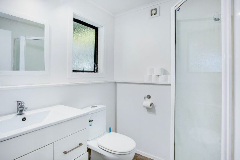 Photo of property in 34 Sievers Grove, Cannons Creek, Porirua, 5024