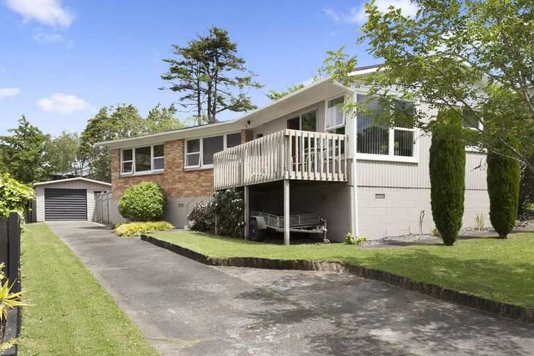 Photo of property in 23 Rotoiti Avenue, Pakuranga Heights, Auckland, 2010