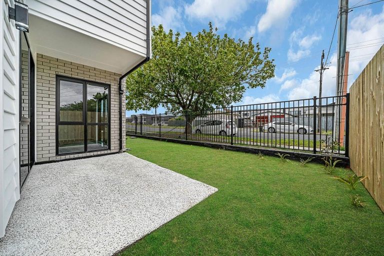 Photo of property in 16 Henwood Road, Mangere East, Auckland, 2024