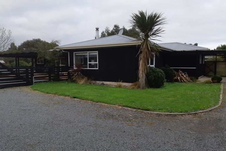 Photo of property in 97-99 Dublin Street, Martinborough, 5711