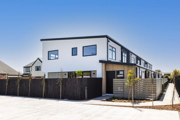 Photo of property in 1/46b Division Street, Riccarton, Christchurch, 8041