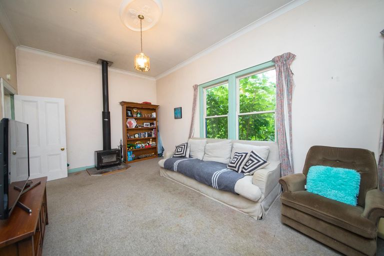 Photo of property in 6b Rolleston Street, Hokowhitu, Palmerston North, 4410