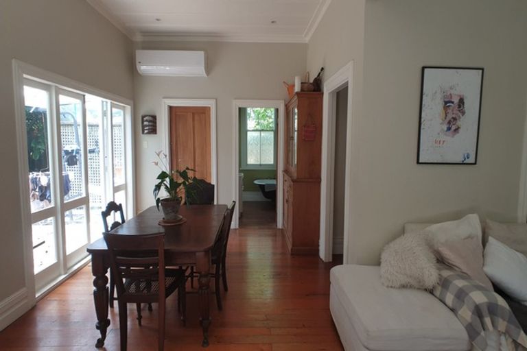 Photo of property in 6 Cowper Street, Devonport, Auckland, 0624