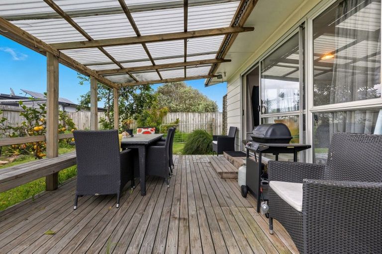 Photo of property in 1/1216 Papamoa Beach Road, Papamoa Beach, Papamoa, 3118