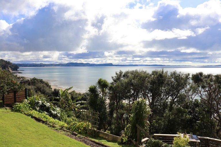 Photo of property in 232 Vipond Road, Stanmore Bay, Whangaparaoa, 0932