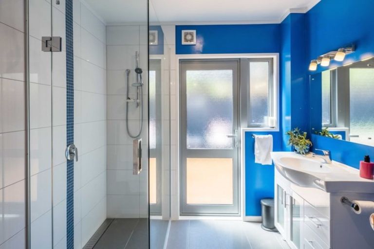 Photo of property in 93b The Esplanade, Raumati South, Paraparaumu, 5032