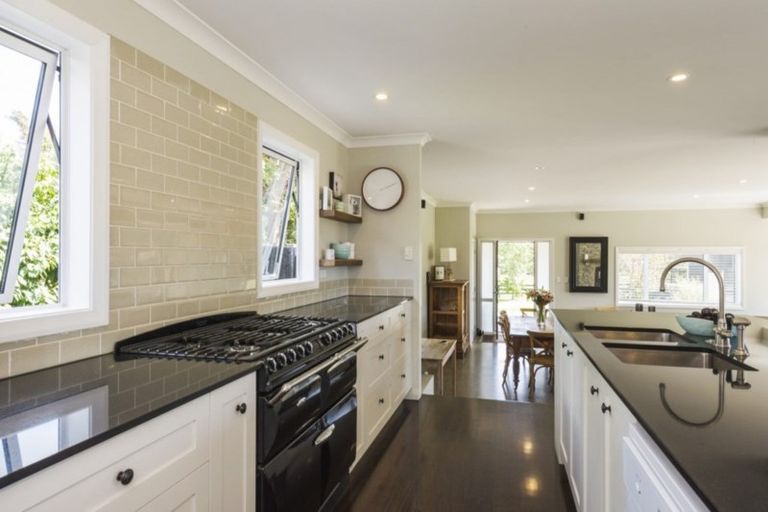 Photo of property in 370b Clarks Beach Road, Clarks Beach, Pukekohe, 2679