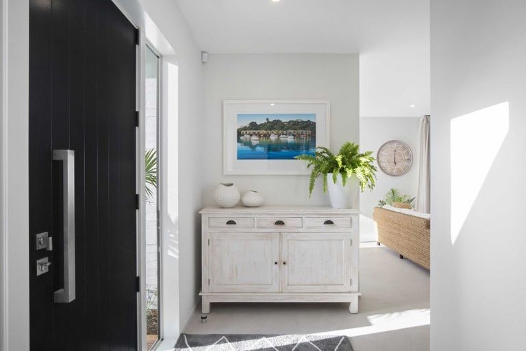 Photo of property in 37 Motukaraka Drive, Beachlands, Auckland, 2018