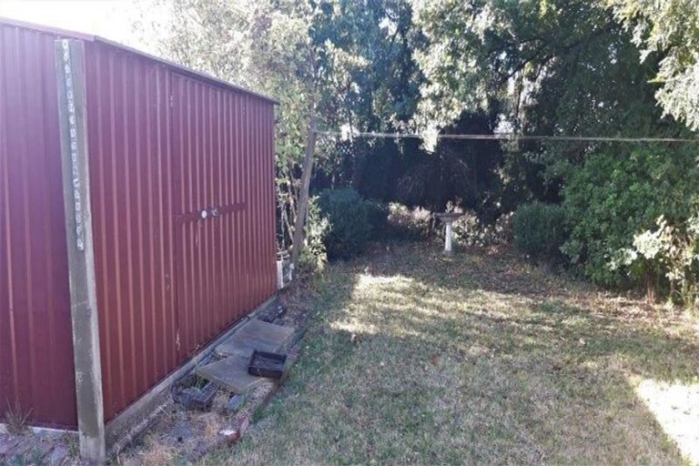 Photo of property in 15 Manning Place, Woolston, Christchurch, 8023