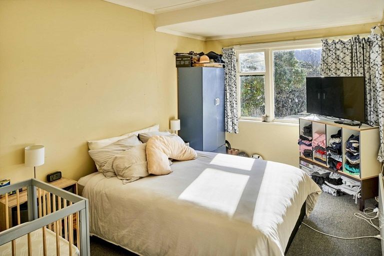 Photo of property in 36 Henry Street, Kilbirnie, Wellington, 6022