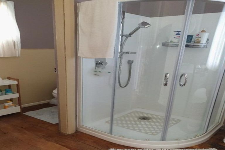 Photo of property in 10 Leicester Street, Patea, 4520