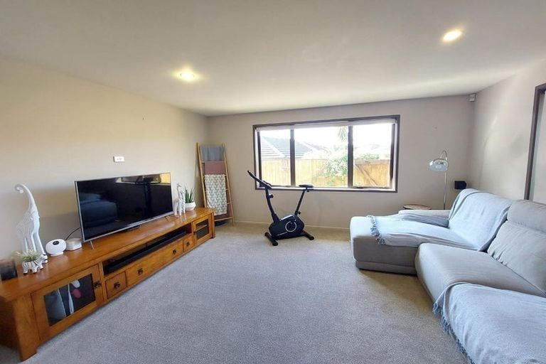 Photo of property in 3 Silkwood Crescent, Karaka, Papakura, 2113