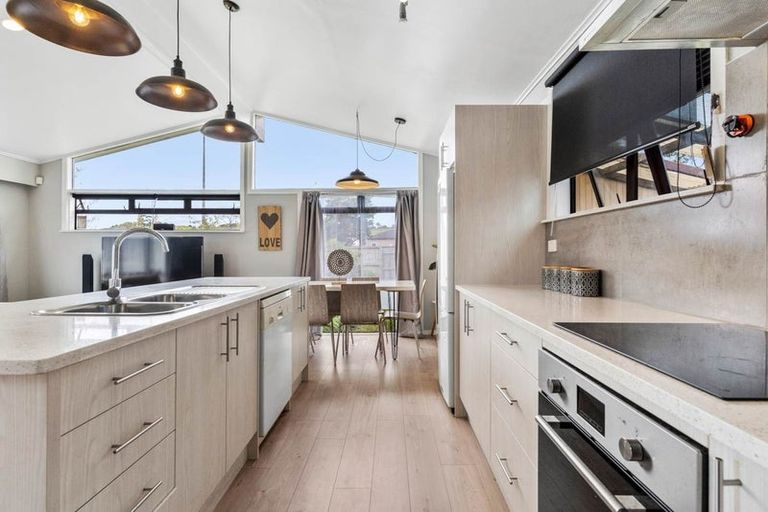 Photo of property in 35 Dominion Road, Papakura, 2110