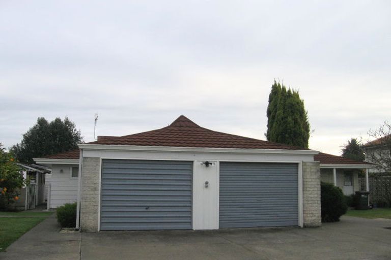 Photo of property in 7 Corwen Place, Mayfair, Hastings, 4122