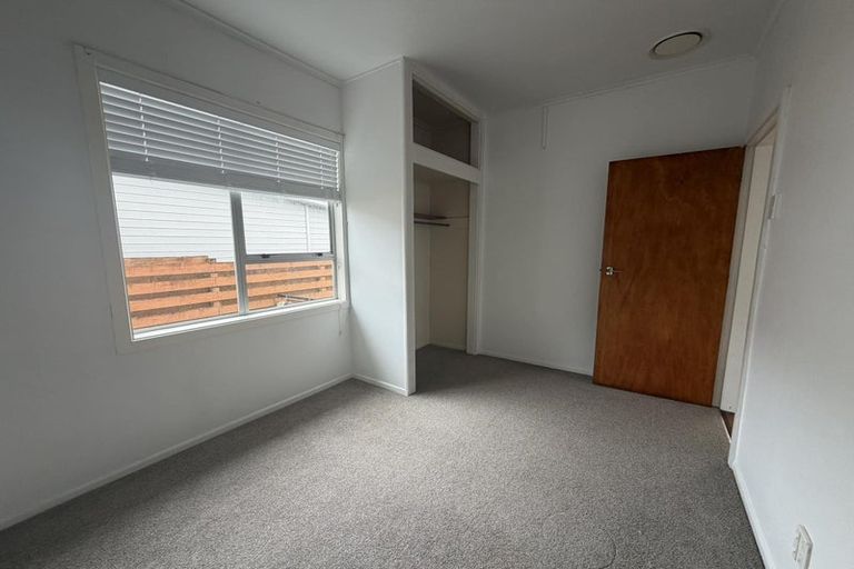 Photo of property in 27 Paremata Crescent, Paremata, Porirua, 5024