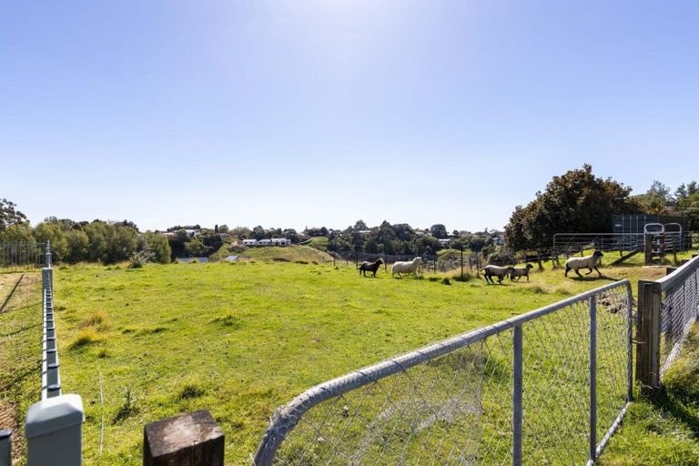 Photo of property in 57 Mcgiven Drive, Ridgewood, New Plymouth, 4371