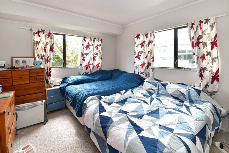 Photo of property in 26b Pine Road, Orewa, 0931