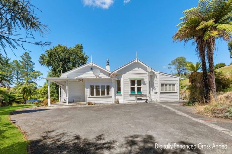 Photo of property in 9 Feltham Street, Hunterville, 4730