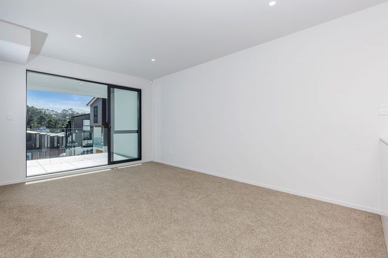 Photo of property in 6 Akeake Lane, Albany Heights, Auckland, 0632