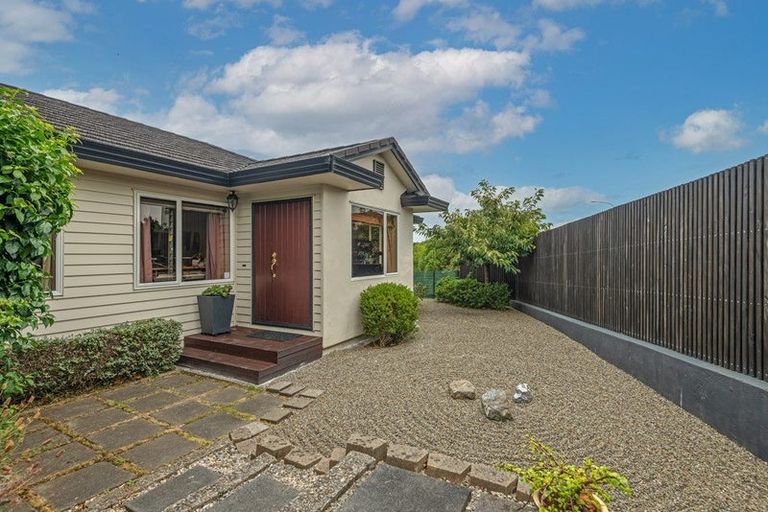 Photo of property in 40 Ruapehu Drive, Fitzherbert, Palmerston North, 4410
