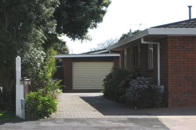 Photo of property in 16 Tukapa Street, Westown, New Plymouth, 4310