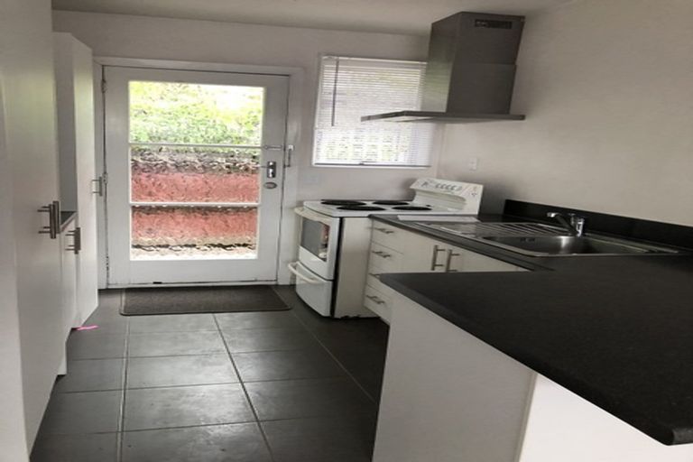 Photo of property in 2/87 Bishop Street, St Albans, Christchurch, 8014