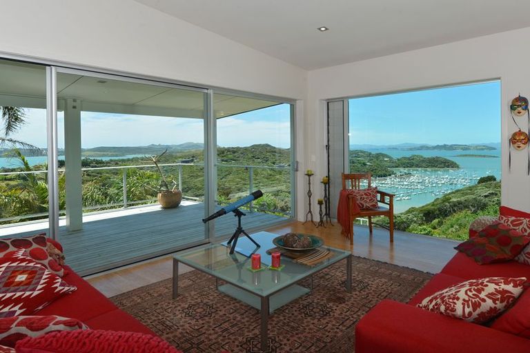 Photo of property in 27 Doves Bay Road, Kerikeri, 0294