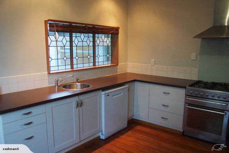 Photo of property in 2/19 Tahunanui Drive, Tahunanui, Nelson, 7011