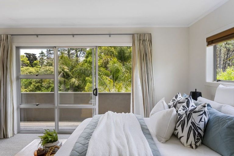 Photo of property in 14 Aberdeen Road, Campbells Bay, Auckland, 0620