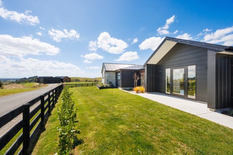 Photo of property in 4 Castlebridge Lane, Aokautere, Palmerston North, 4471