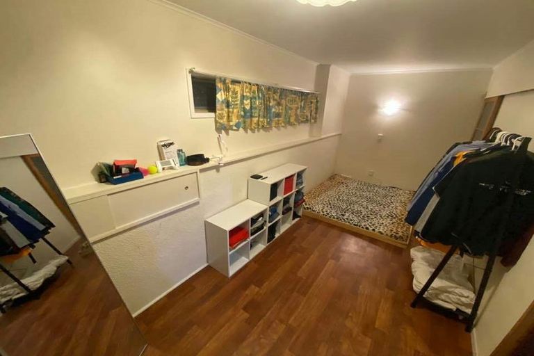 Photo of property in 13 Hatherlow Street, Glenfield, Auckland, 0629