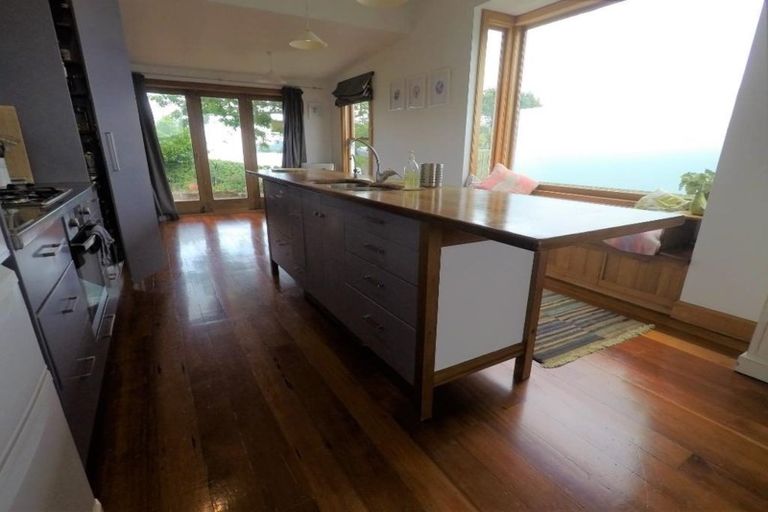 Photo of property in 33 Harland Street, Brooklyn, Wellington, 6021