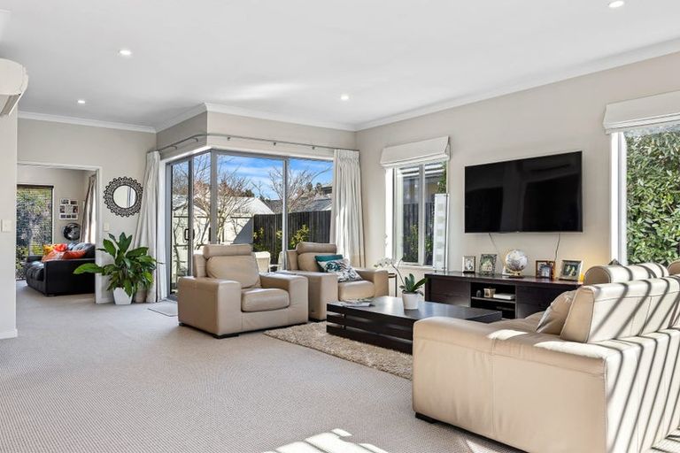 Photo of property in 7 John Campbell Crescent, Hillmorton, Christchurch, 8024