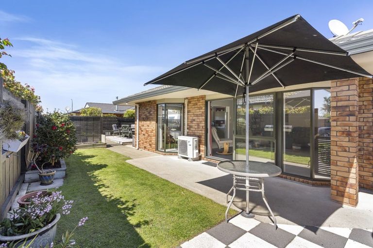 Photo of property in 15 Nicole Place, Papamoa Beach, Papamoa, 3118