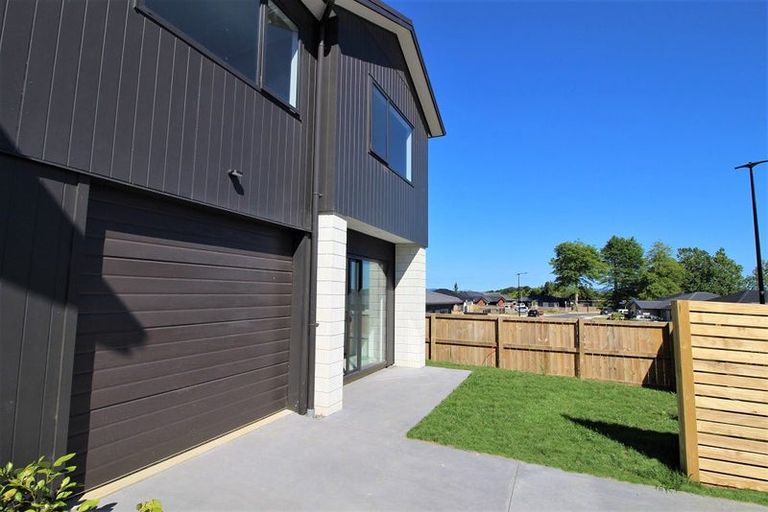 Photo of property in 11b North Ridge Drive, Rototuna North, Hamilton, 3210