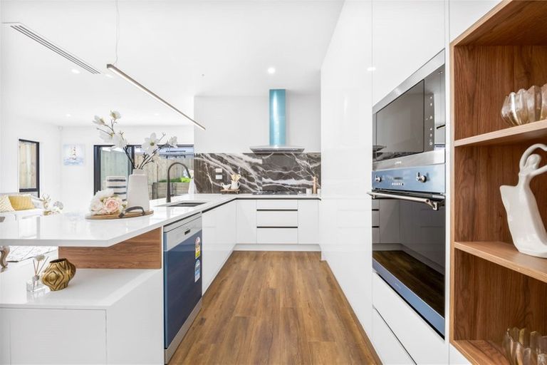 Photo of property in 25 Greenan Drive, Flat Bush, Auckland, 2019