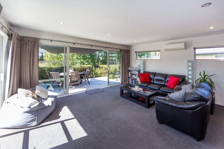 Photo of property in 24 Millesimes Way, Yaldhurst, Christchurch, 8042