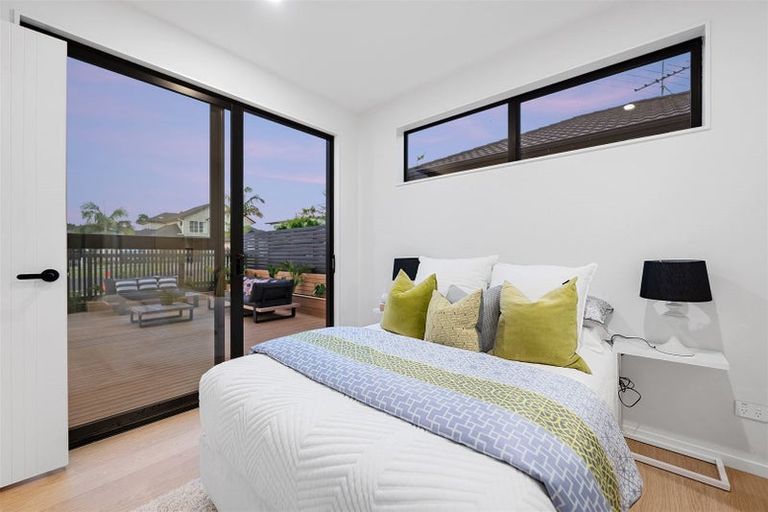 Photo of property in 7/5 Lemon Grove Lane, Greenhithe, Auckland, 0632