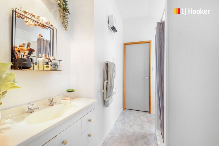 Photo of property in 1 Mure Street, Mosgiel, 9024