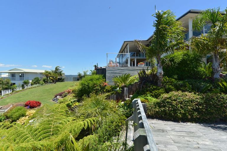 Photo of property in 27 Doves Bay Road, Kerikeri, 0294