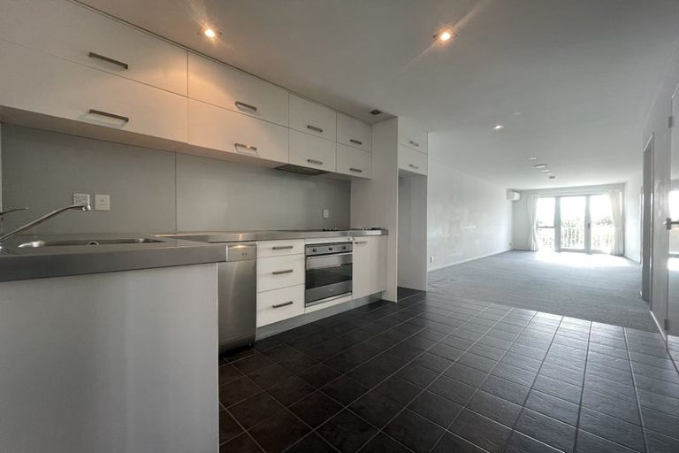 Photo of property in 12/222 Albany Highway, Schnapper Rock, Auckland, 0632