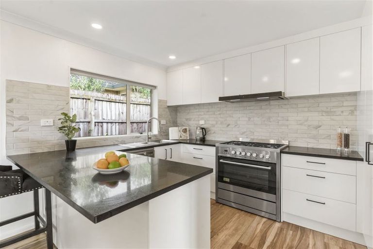 Photo of property in 18 Brittas Place, East Tamaki, Auckland, 2016