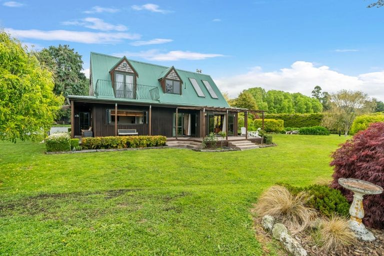 Photo of property in 39 Colletts Road, Mangaroa, Upper Hutt, 5371