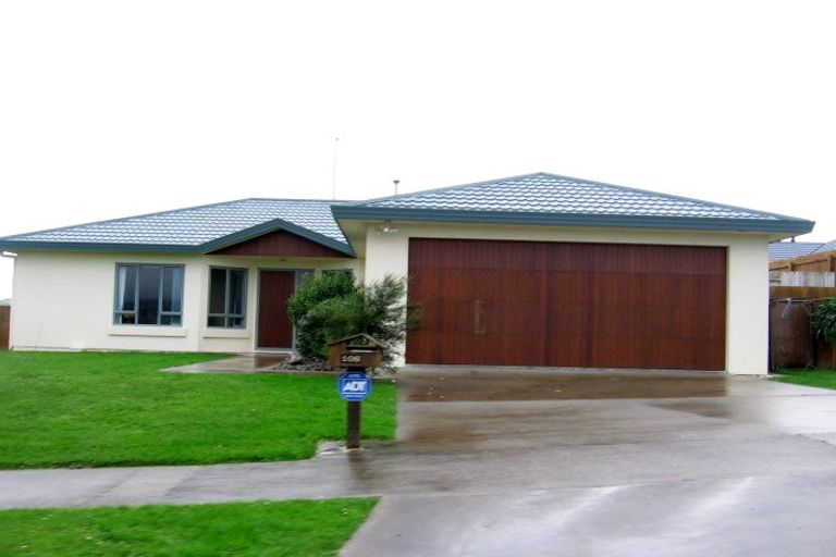 Photo of property in 106 Parnell Heights, Kelvin Grove, Palmerston North, 4414