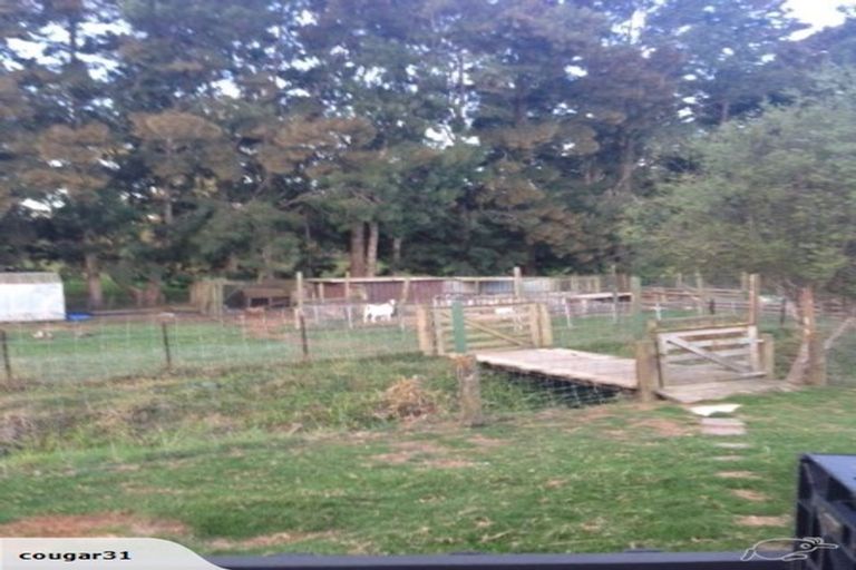 Photo of property in 1090 Kaipara Coast Highway, Kaukapakapa, 0873