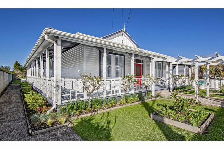Photo of property in 11 Jervois Street, Dargaville, 0310